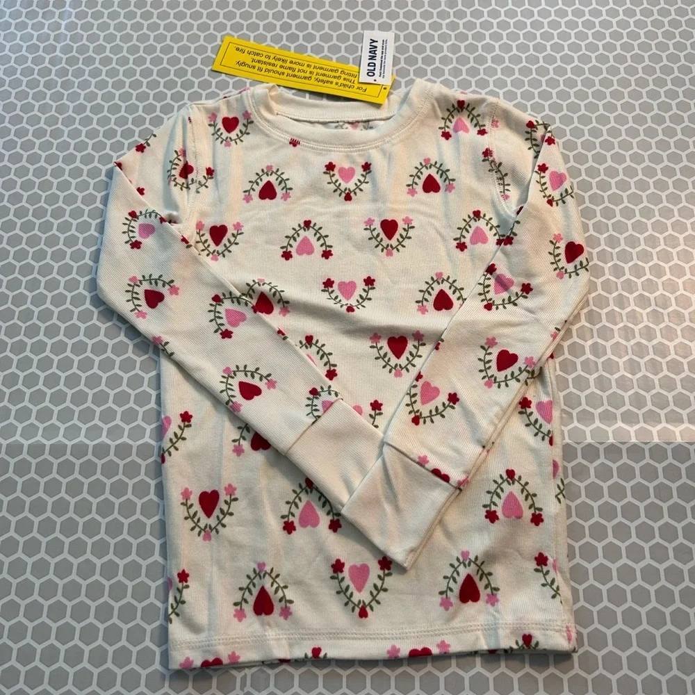 NWT Old Navy Kids Heart Print Pajama Set - Cream with Pink & Red Hearts Size S